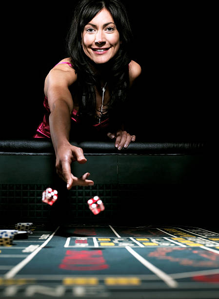 happybet মোবাইল অ্যাপে লাইভ ক্যাসিনো গেম খেলার দৃশ্য